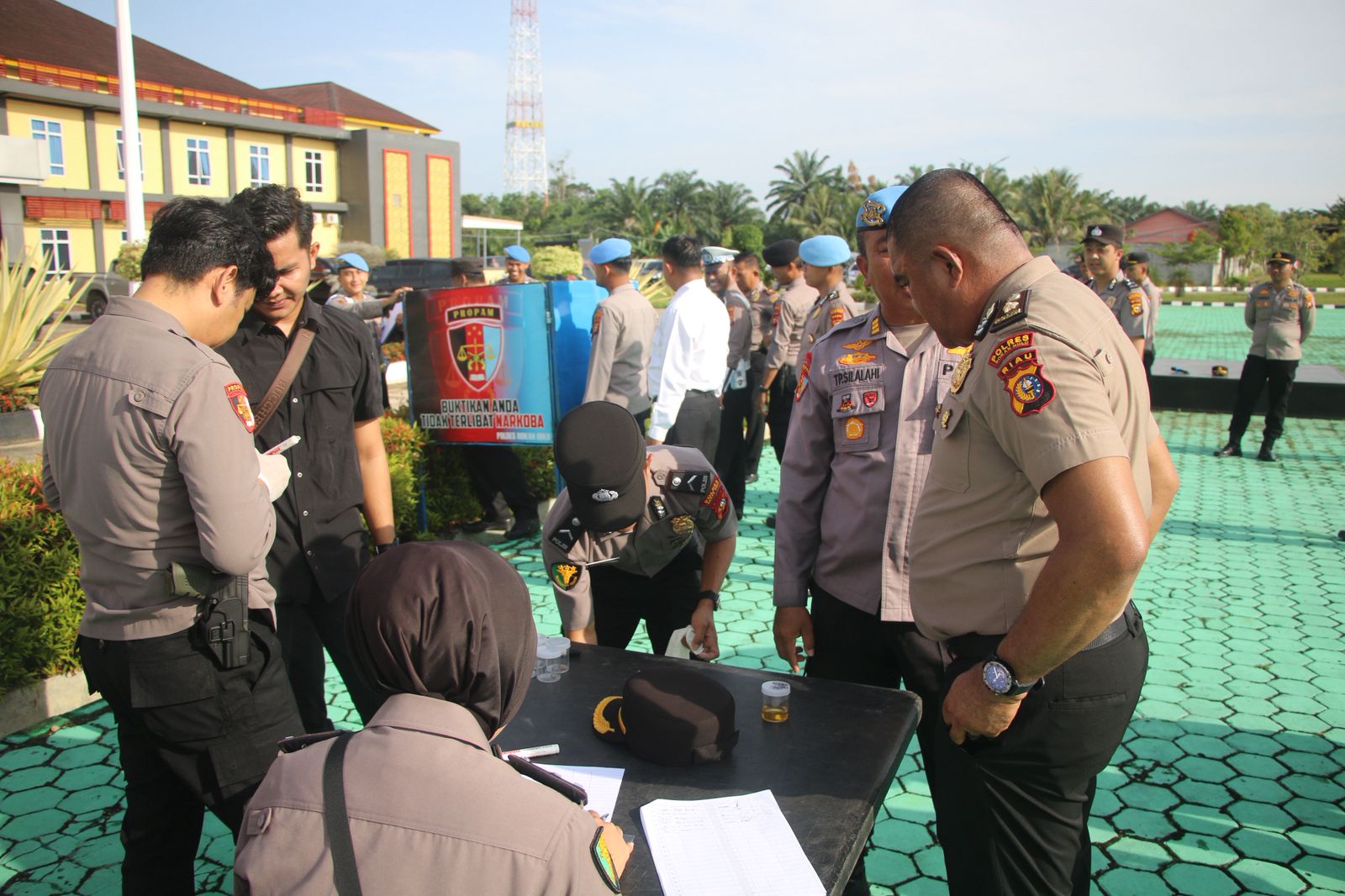 Polres Rohul Serius Berantas Narkoba, Ratusan Personel Jalani Tes Urine