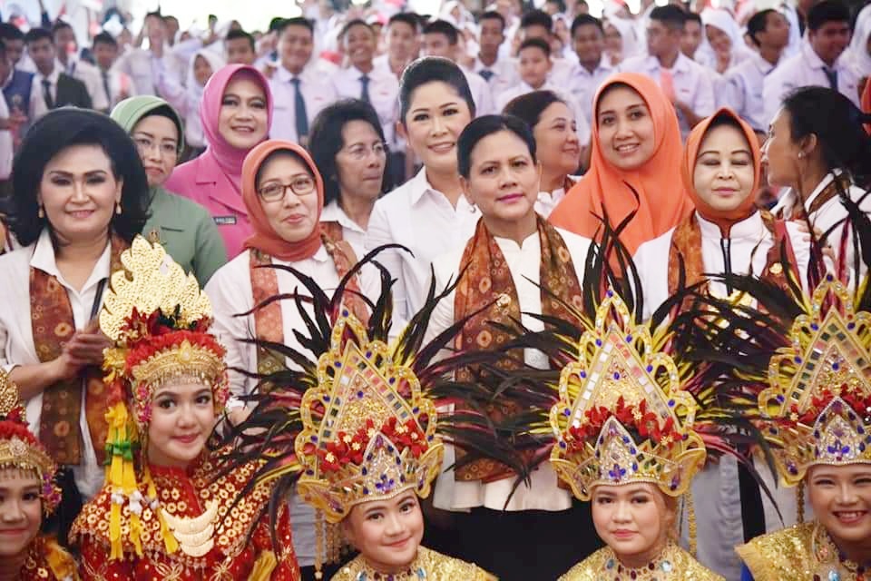 Feby Deru Sambut Kunjungan Kerja Iriana Jokowi di Palembang