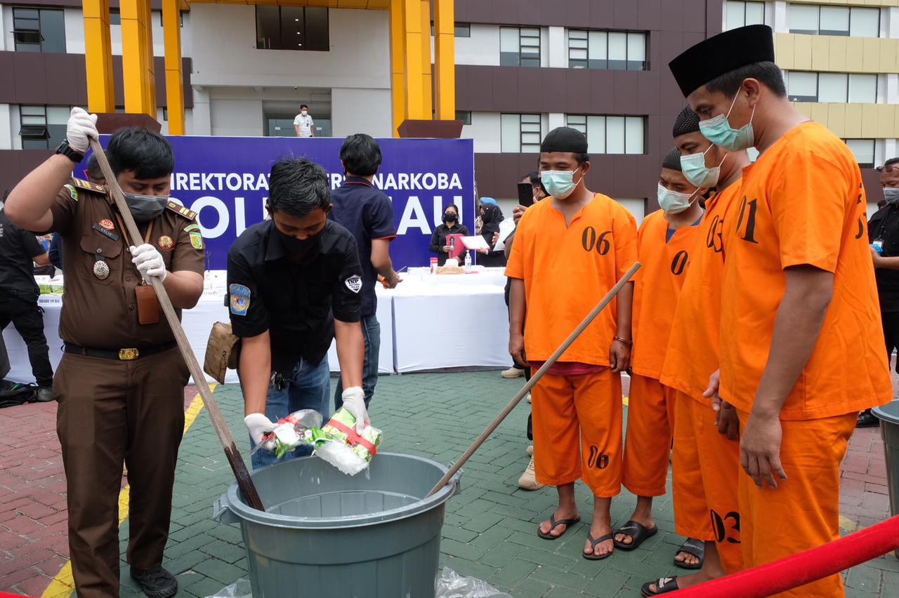 Musnahkan 26,83 Kg Sabu, Kapolda: Terus Buru Para Pengedar dan Kita Ingin Wujudkan Provinsi Riau Bebas Narkoba