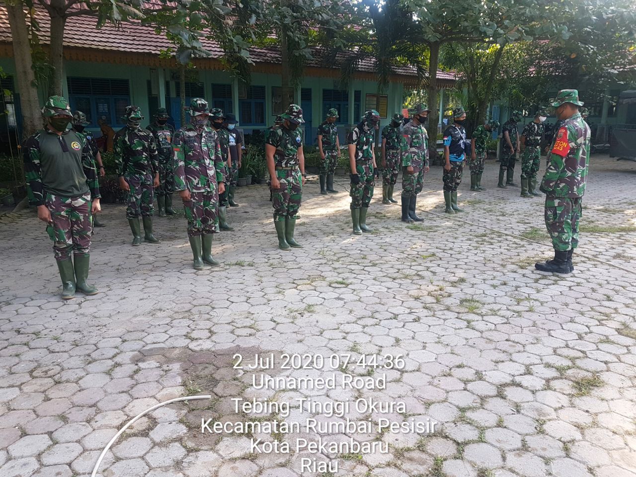 Danki Satgas Pimpin Apel Kesiapan Personil Dalam Pelaksanaan Pekerjaan TMMD Ke-108 Kodim 0301/PBR