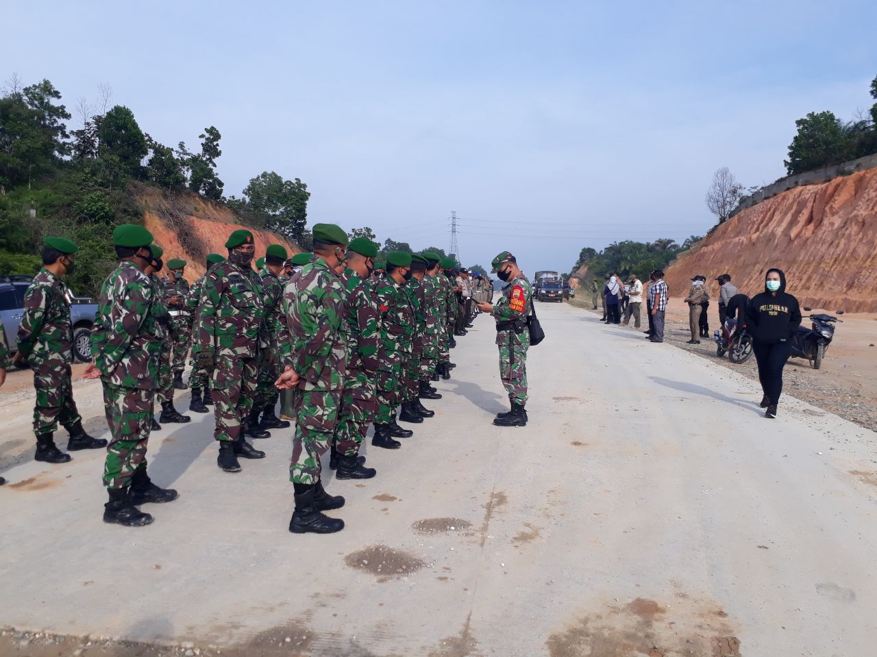 Personil Kodim 0301/PBR Ikut Hadir Apel Gabungan Dalam Rangka Pengamanan Tanah Pemko Pekanbaru