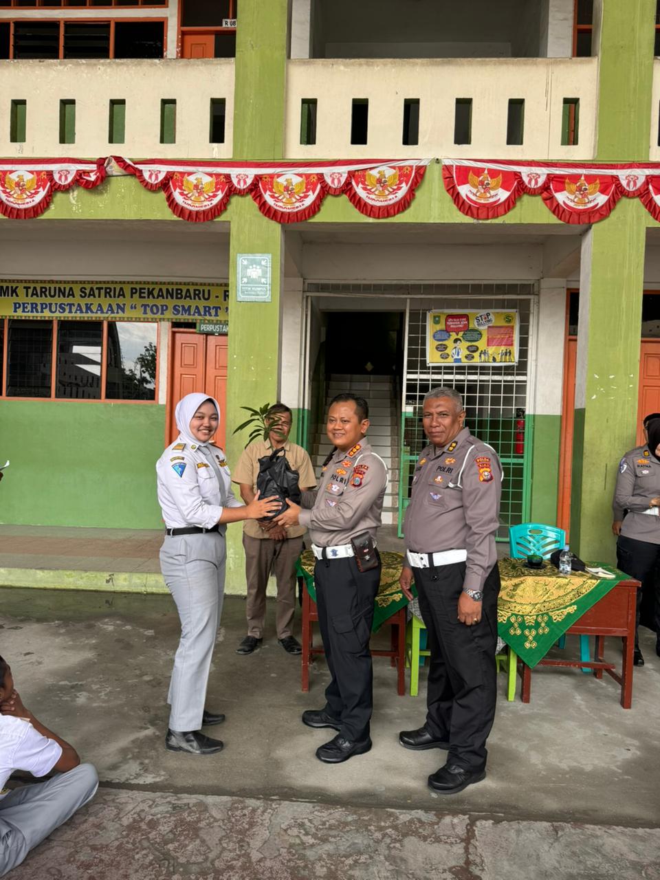Dirlantas Polda Riau Gelar Program Police Goes To School di SMK Taruna Satria Pekanbaru