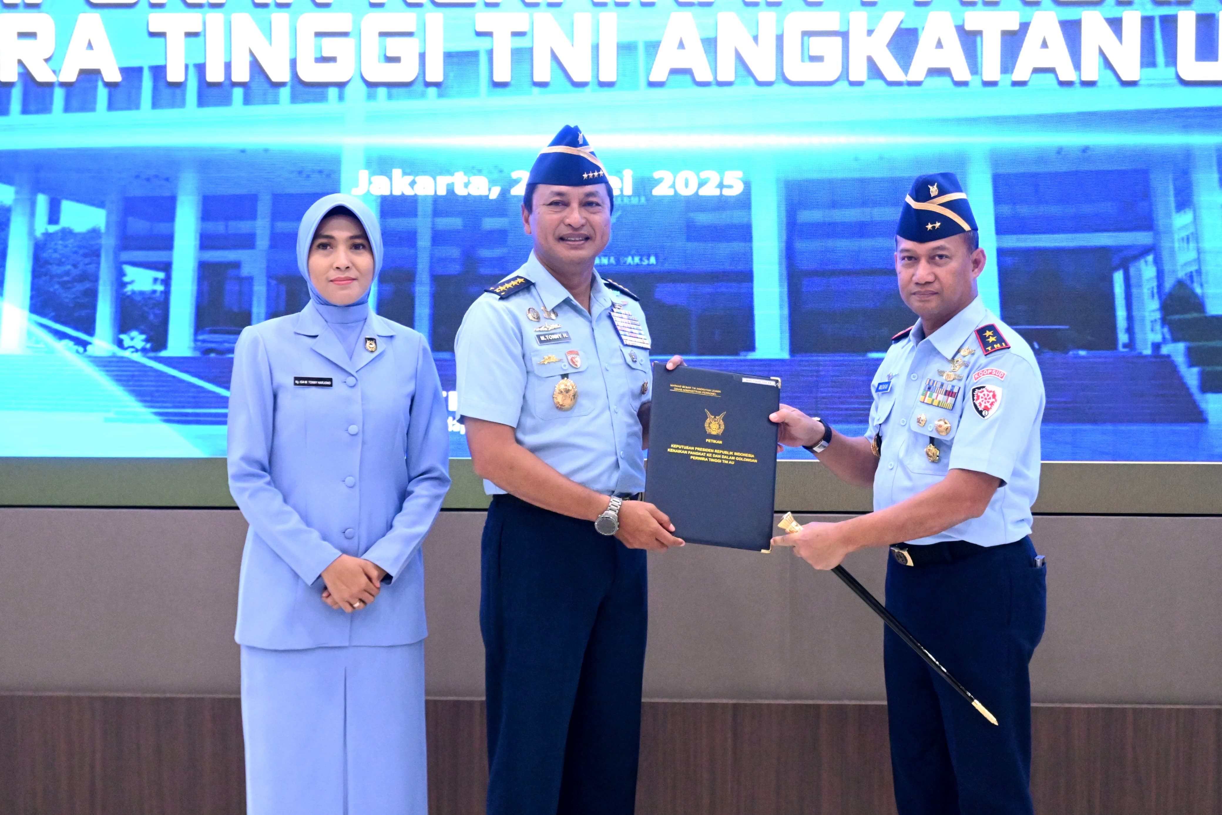 Pangkoopsud I Resmi Sandang Bintang Dua