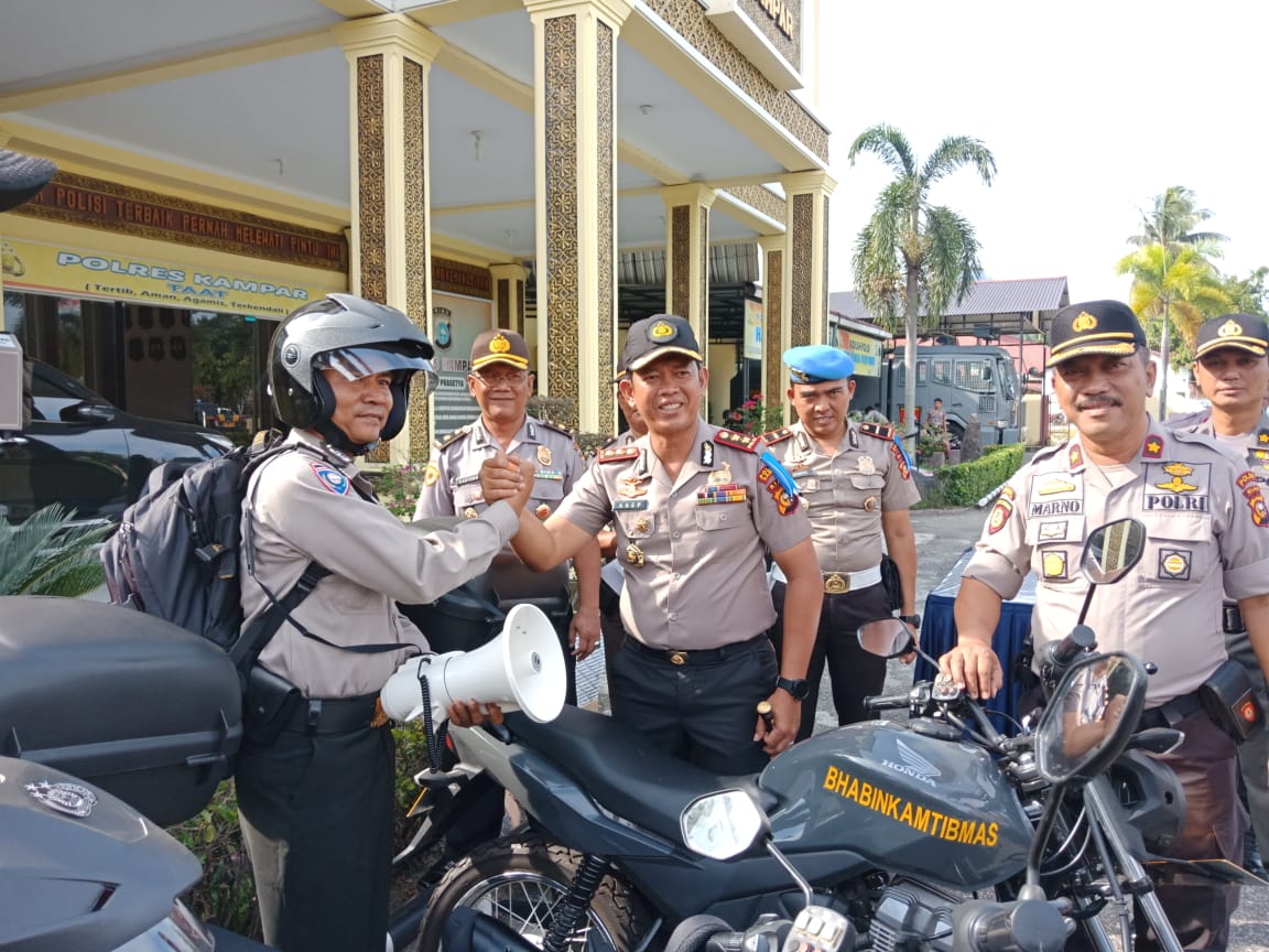 Kapolres Kampar Distribusikan Tujuh Sepeda Motor Dinas Untuk Bhabinkamtibmas