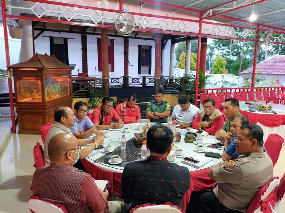 Bupati Taput Pimpin Rapat Gugus Tugas dan Tegaskan Langkah Yang Harus diambil