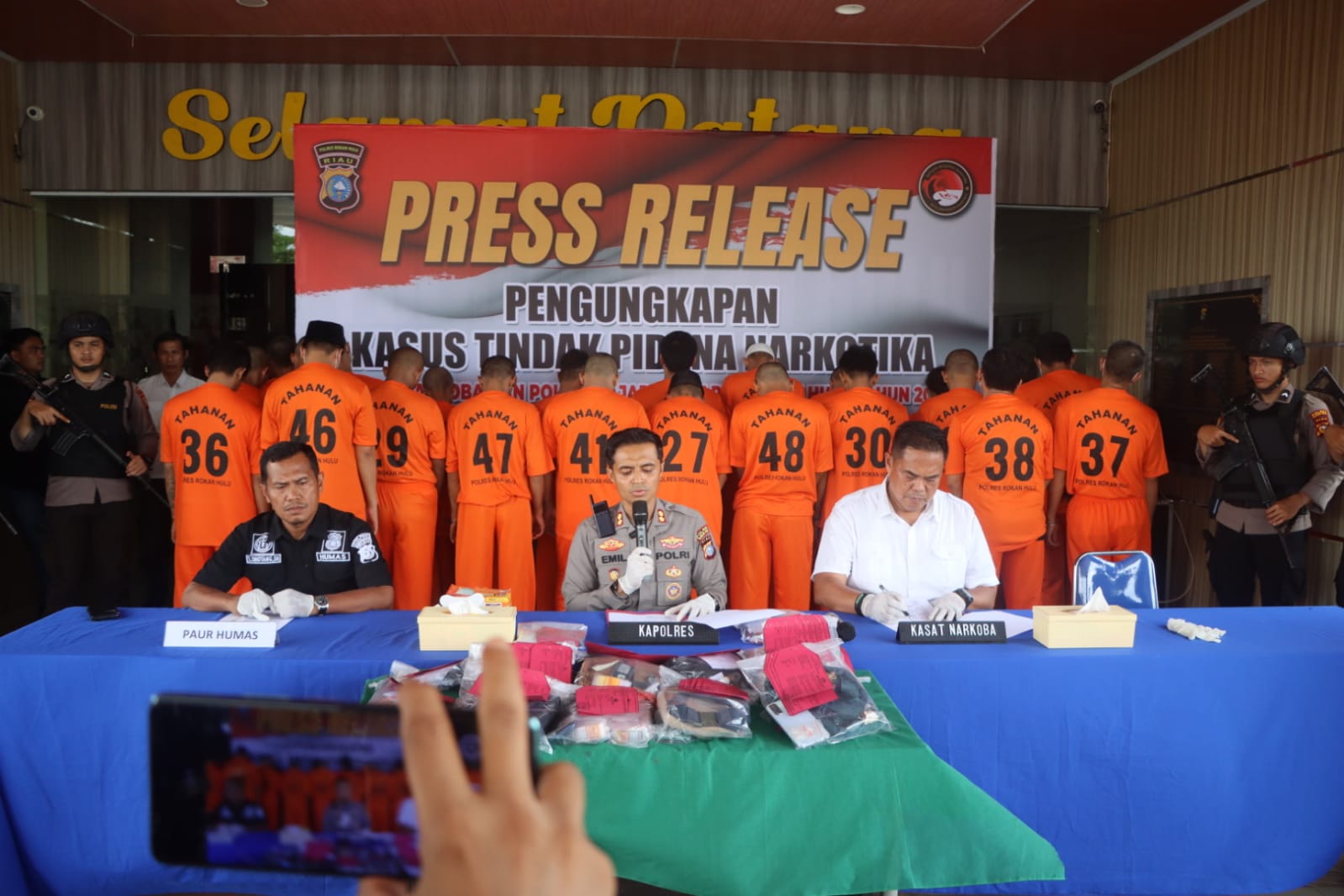 Gelar Konferensi Pers, Polres Rohul Sampaikan Pengungkapan Kasus Narkotika, Amankan Sabu 537,62 Gram dan Ganja Seberat  277,35 Gram