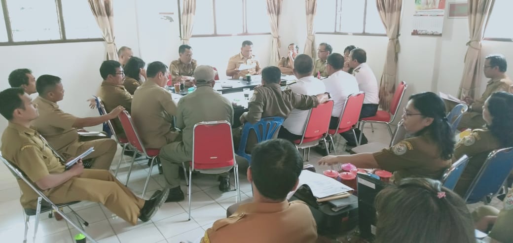 Sekdakab Taput Pimpin Rapat Koordinasi Persiapan Pelaksanaan Ujian CPNS Formasi Tahun 2019