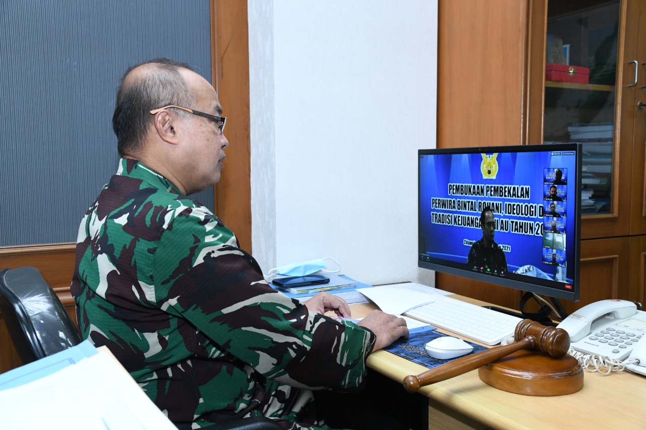 Tingkatkan Profesionalitas Tugas, Disbintalidau Gelar Pembekalan Perwira Bintal