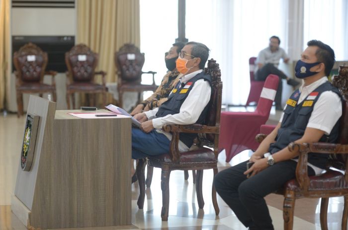Gubri Meresmikan Program 7 Desa Berlistrik di Provinsi Riau Lewat Vidcon