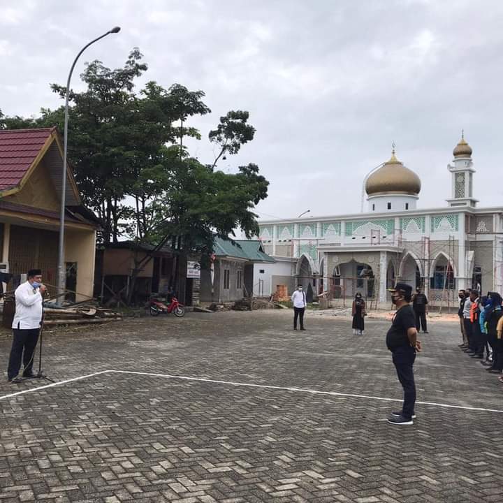 BPTD Wilayah IV Provinsi Riau - Kepri Laksanakan Penyembelihan Hewan Qurban Hari Raya Idul Adha 1441 H di Masjid Al-Aziz Terminal Tipe A BPRS Kota Pekanbaru