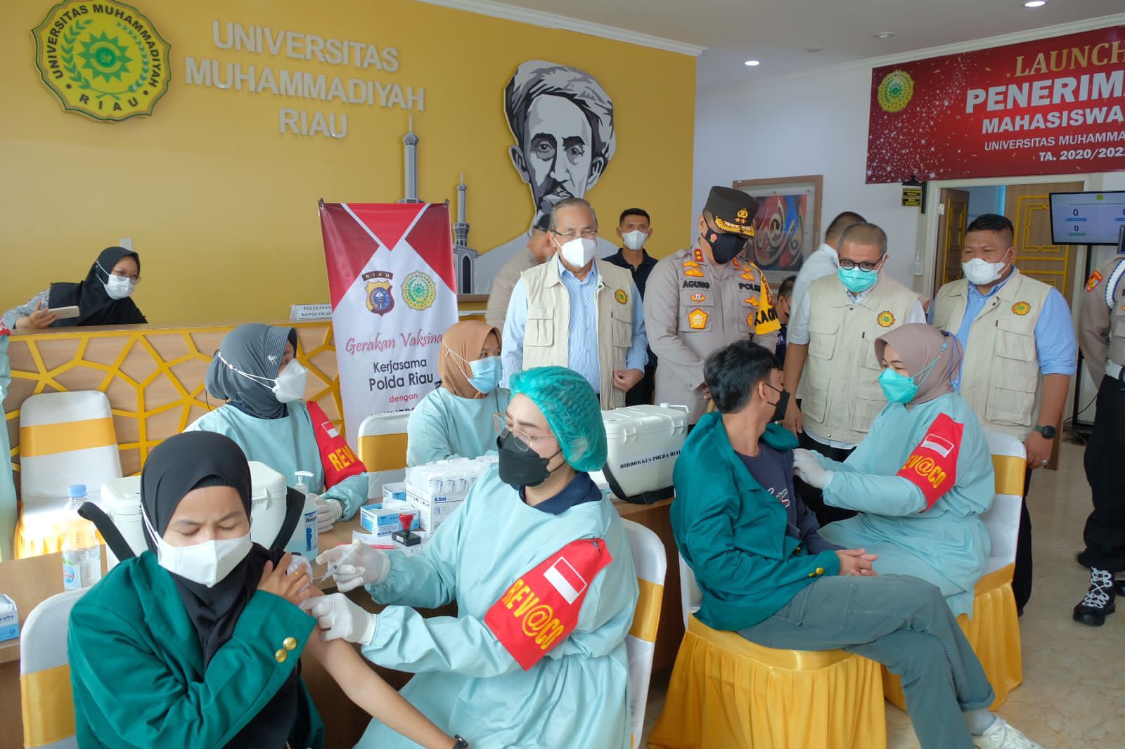 Pacu Percepatan Herd Immunity Lingkungan Kampus, Polda Riau Gandeng UMRI Gelar Vaksinasi