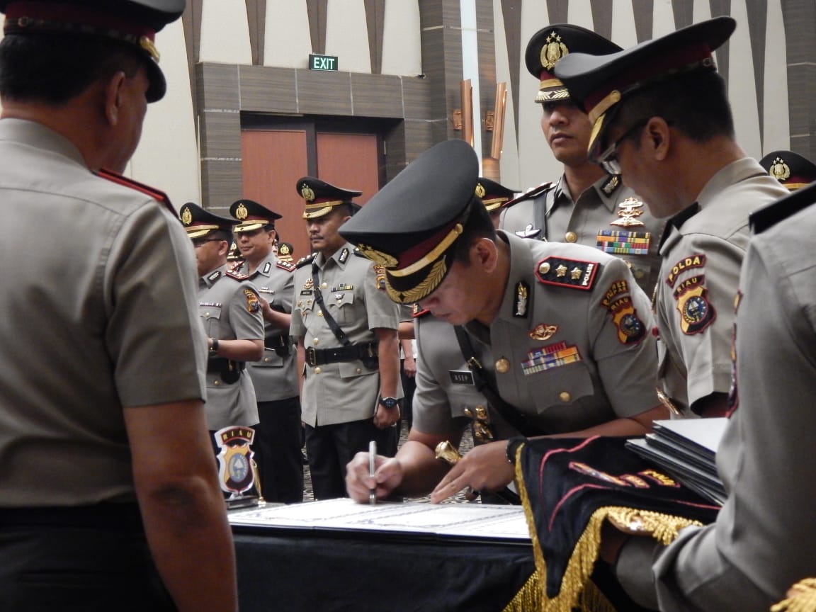 Kapolda Riau Lantik AKBP Asep Darmawan Gantikan AKBP Andri Ananta Sebagai Kapolres Kampar