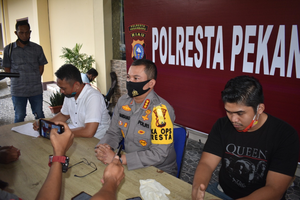 Polresta Pekanbaru Gelar Ekspose Pelaku Dugaan Penganiayaan Berujung Maut