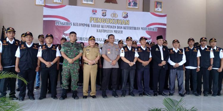 Kapolres Mesuji Lantik Pengurus Kelompok Sadar Keamanan Dan Ketertiban Masyarakat