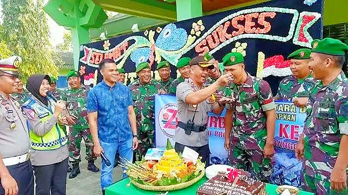 Kapoles Lampung Utara Beri Kejutan di HUT TNI ke-74