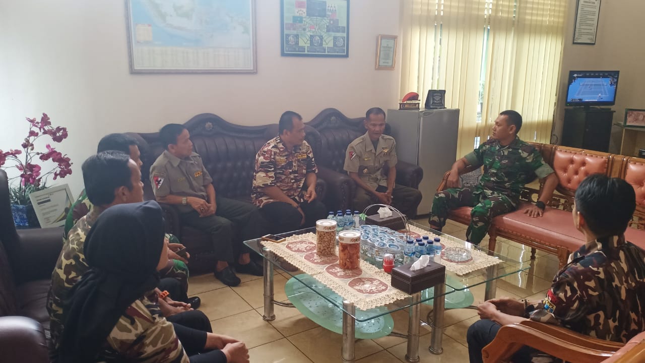 Dandim 0301/Pekanbaru Terima Laporan Sidang Pleno Ke ll FKPPI Cabang 0401 Kota Pekanbaru