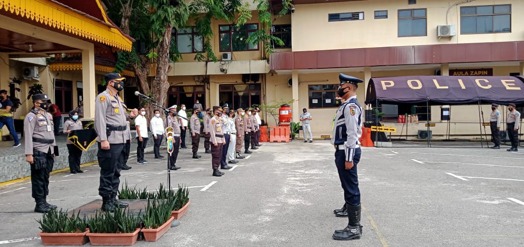 Kapolresta Pekanbaru Pimpin Apel Gelar Pasukan Operasi Keselamatan Tahun 2021