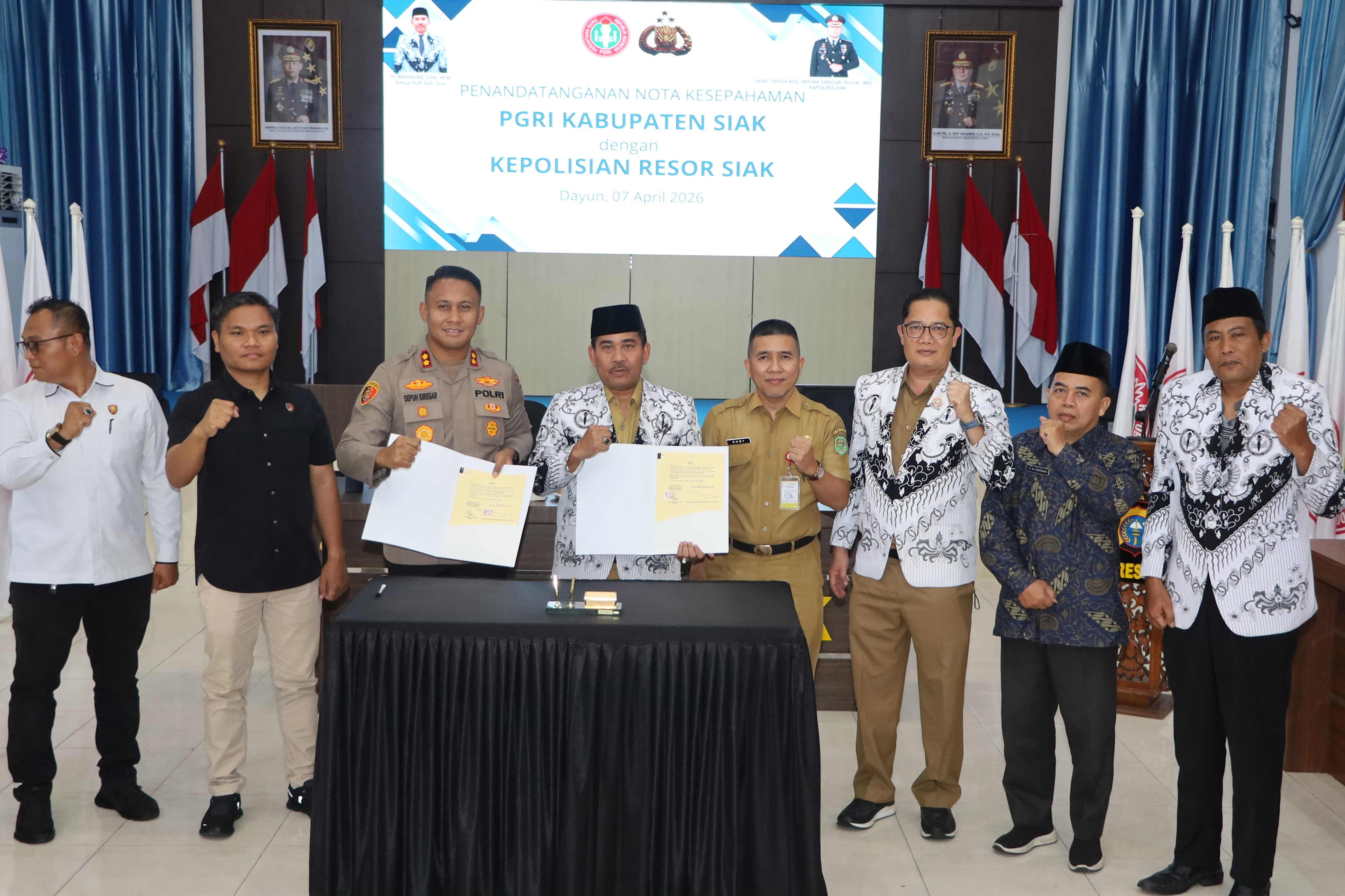 Perkuat Perlindungan Hukum Profesi Guru, Polres Siak Dan PGRI Teken MoU