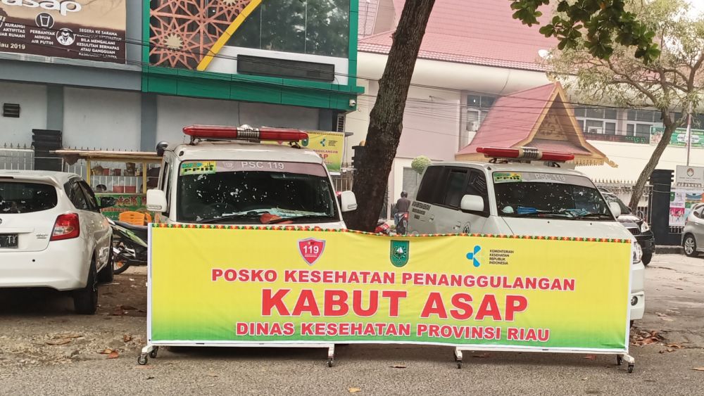 Dinkes Provinsi Riau Siapkan Ambulance Cepat Layani Masyarakat Terdampak Kabut Asap