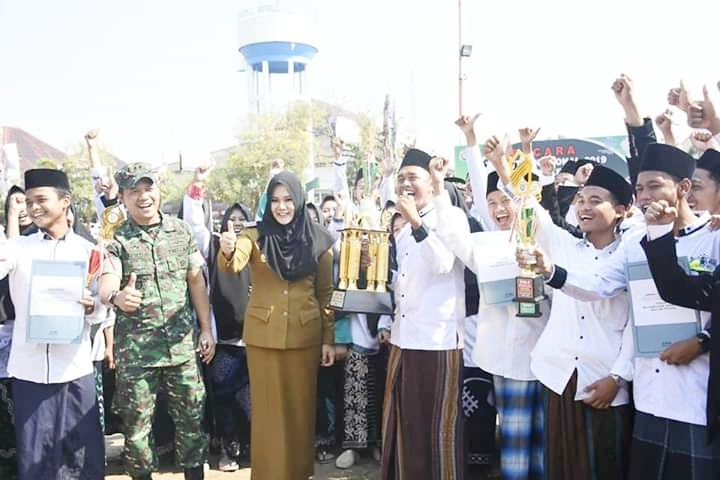 Bupati Kendal Hadiri Peringatan Hari Santri Nasional