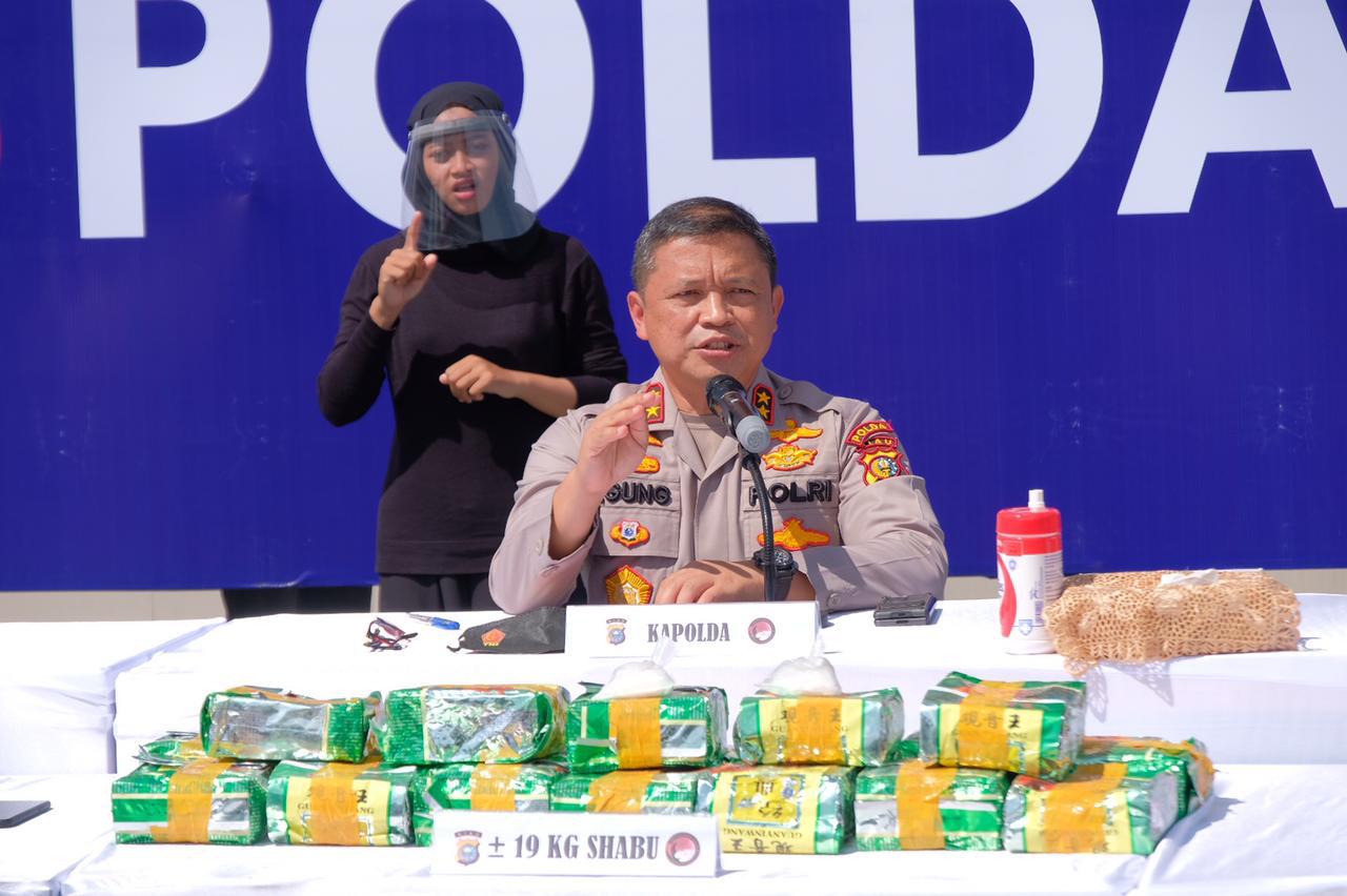 Ringkus Pemasok Narkoba Ke Lubuk Linggau Sebanyak 19 Kg Sabu dan 500 Pil Ektasi, Kapolda: Jajaran Polda Riau Terus Menggelorakan Perang Dalam Melawan Narkoba