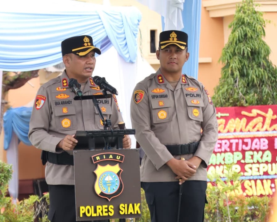 Serah Terima Jabatan Kapolres Siak, AKBP Eka Ariandy Putra Pamit, AKBP Sepuh Ade Irsyam Siregar Siap Mengemban Tugas Baru