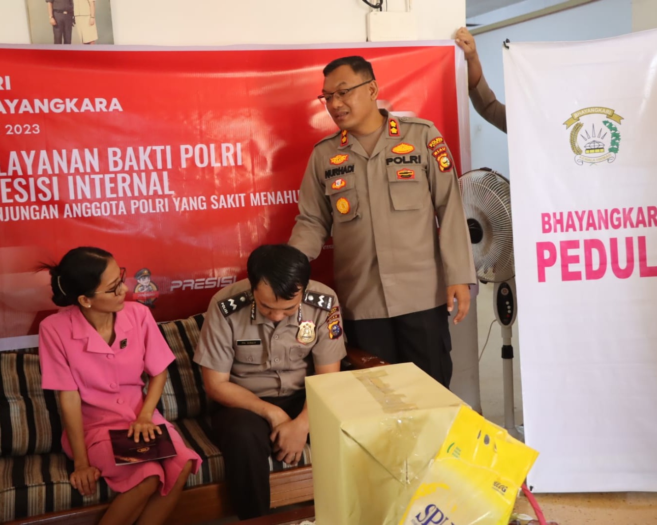 Sambut Hari Bhayangkara Ke-77 Tahun 2023, Polres Dumai Laksanakan Ajangsana dan Silaturahmi Kepada Personil Yang Sakit, Purnawirawan dan Warakawuri