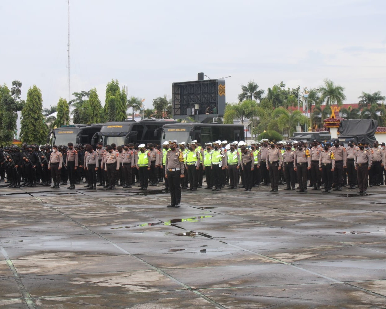 Dandim 0301/PBR Hadiri Apel Kesiapan Pengamanan Pergantian Malam Tahun Baru Dalam Operasi Lilin Lancang Kuning 2021