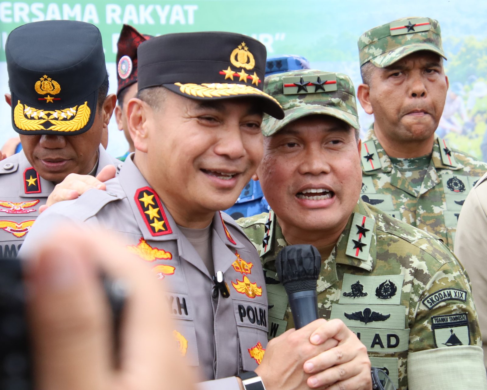 Perkuat Sinergi TNI-Polri, Pemerintah, Serta Buruh, Kabaharkam Polri dan Pangdam Dorong Penanaman Sejuta Pohon Pulihkan Lahan Bekas Karhutla