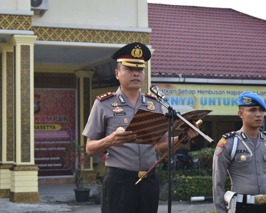 Kapolres Ingatkan Masalah Disiplin dan Antisipasi Karhutla, Saat Upacara Kesadaran Nasional di Mapolres Kampar