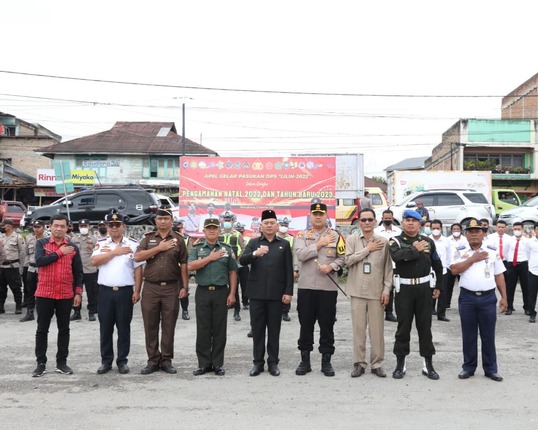 Bupati Tapanuli Utara Pimpin Apel Gelar Pasukan Operasi Lilin Toba Tahun 2022