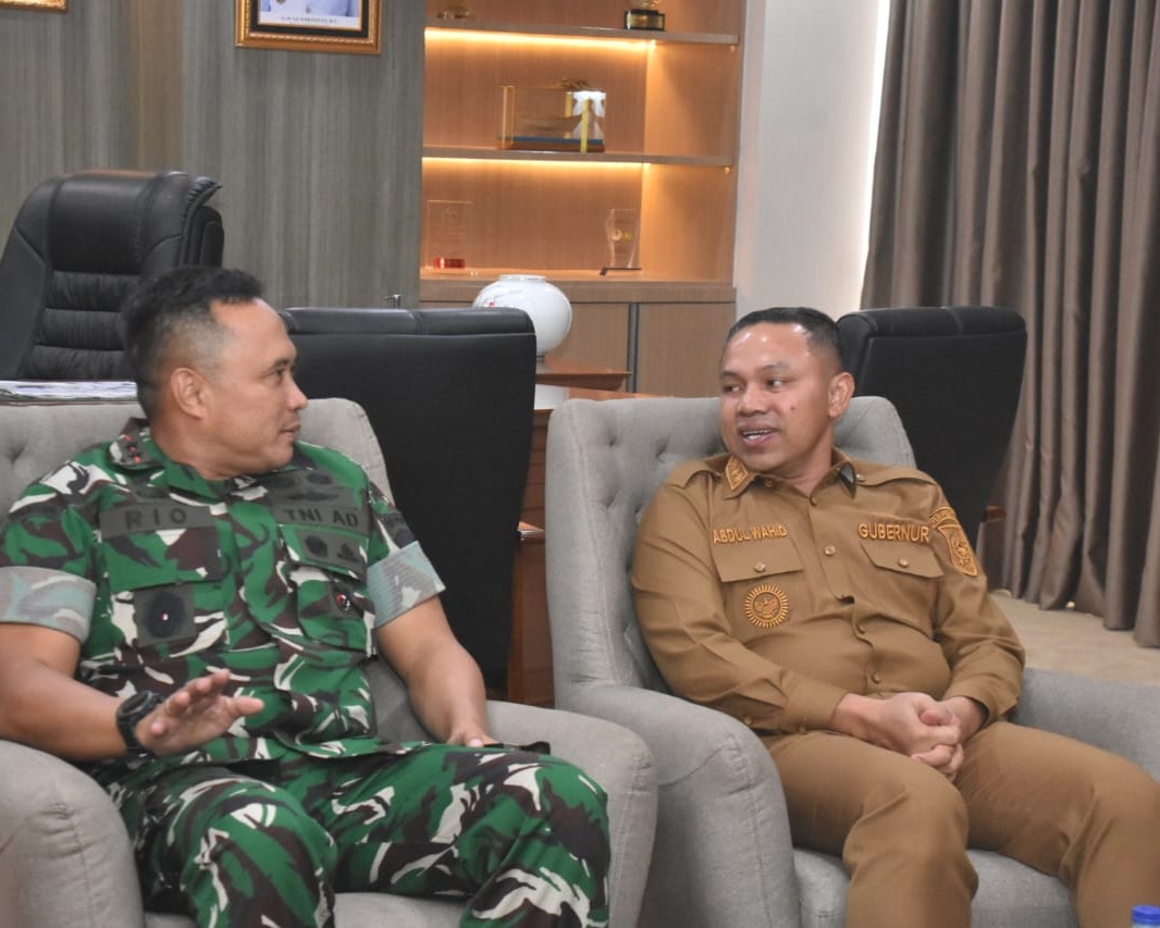 Pangdam I/BB Kunjungan Kerja Ke Kantor Gubernur Riau