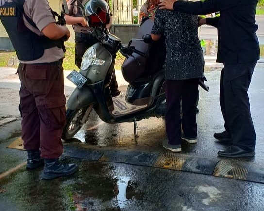 Polda Kalteng Himbau Masyarakat Tenang dan Lawan Aksi Teror, Dengan Tidak Menyebarluaskan Kejadian di Polrestabes Medan