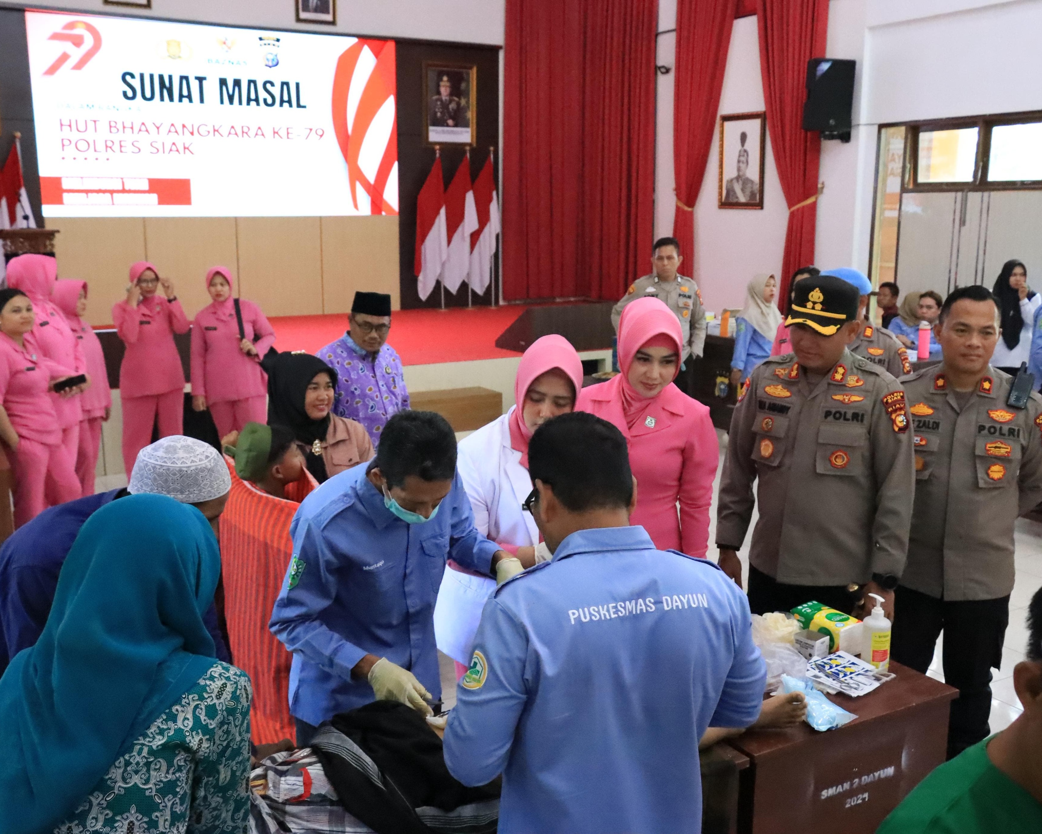 Bhakti Kesehatan Sunatan Massal Polres Siak Meriahkan HUT Bhayangkara Ke-79 Tahun 2025