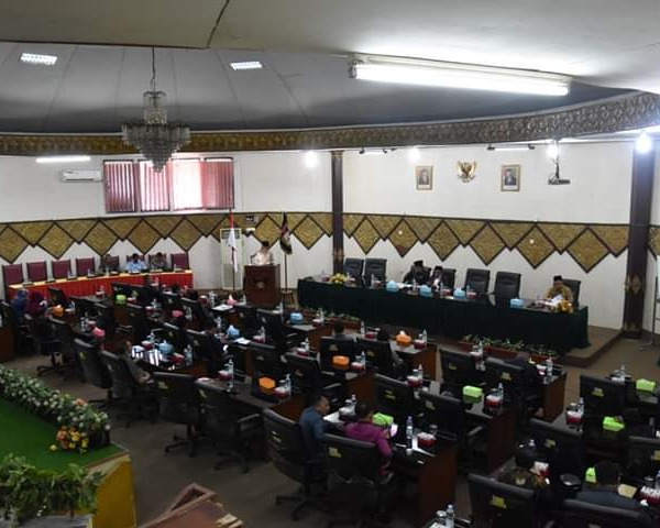 Usulkan Tiga Ranperda, Wali Kota Padang Mahyeldi Sampaikan Nota Penjelasan