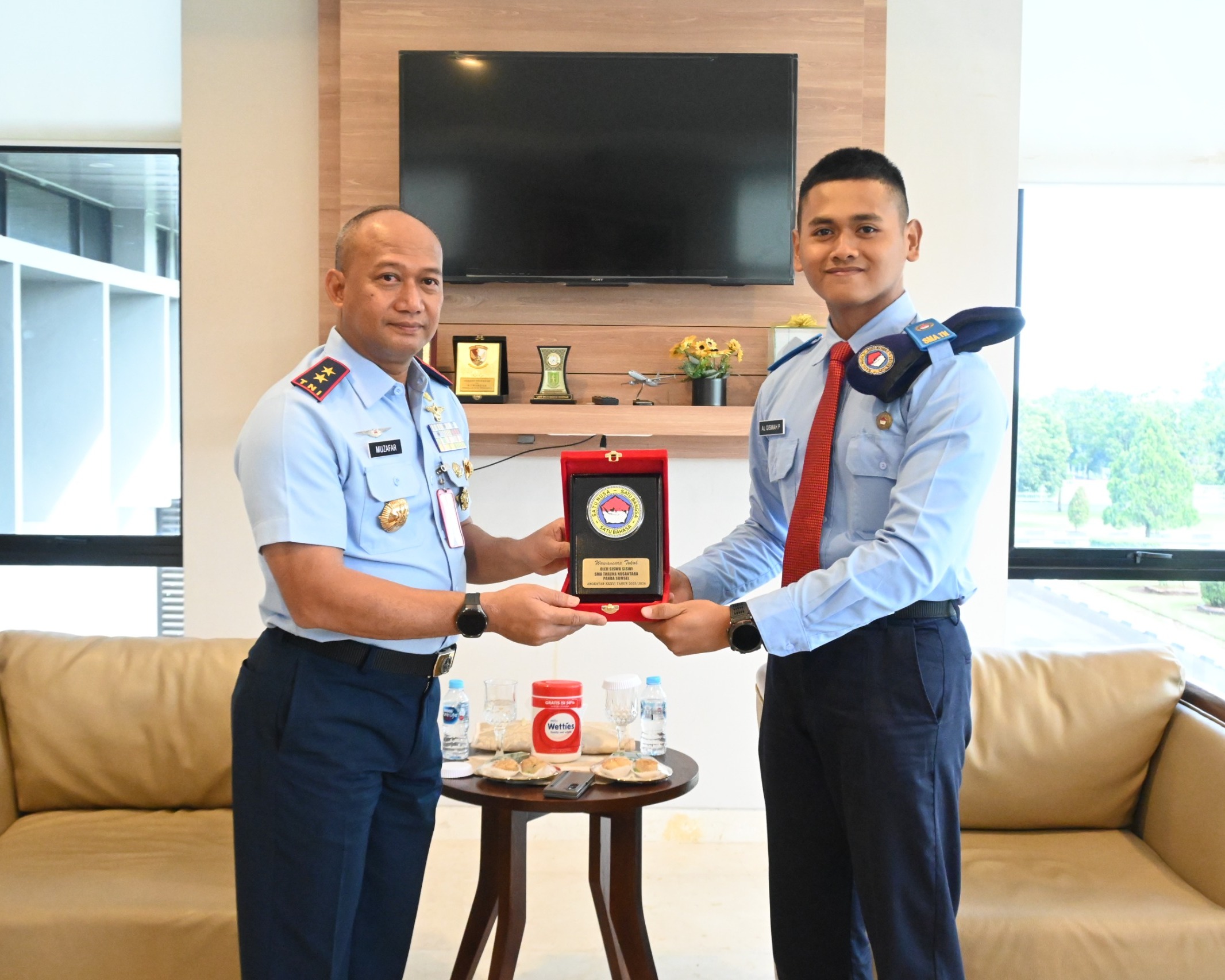 SMA Taruna Nusantara Sambangi Makodau I