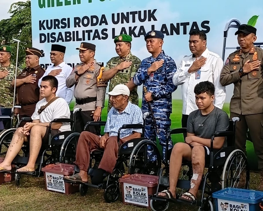 Polda Riau Laksanakan Apel Gelar Pasukan Operasi Zebra Lancang Kuning, 'Terwujudnya Kamseltibcarlantas Yang Aman, Nyaman, Dan Selamat Menjelang Pelaksanaan Operasi Lilin Tahun 2025'