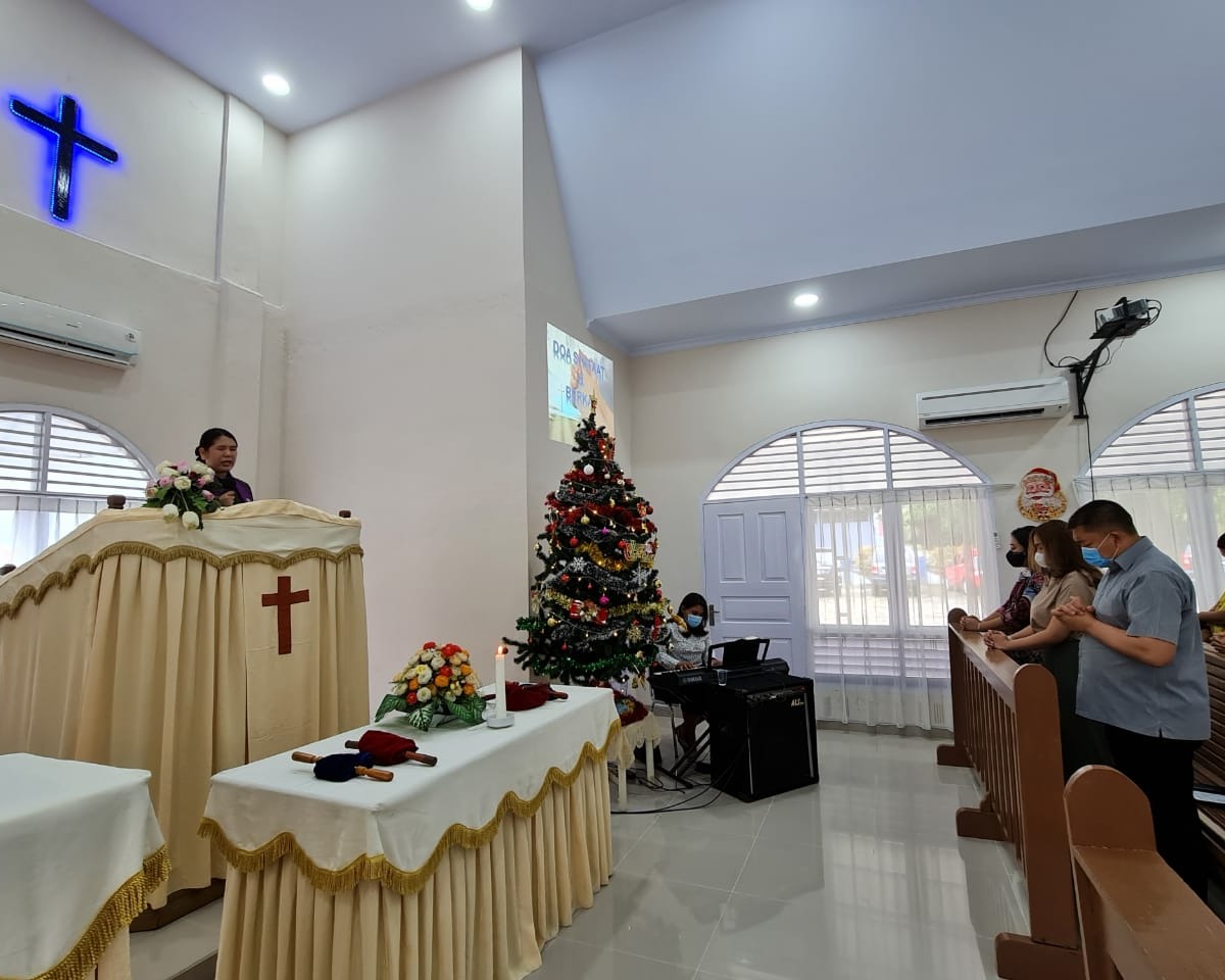 Menjelang Perayaan Hari Natal, Umat Kristiani Lanud RSN Awali Dengan Ibadah Advent Pertama