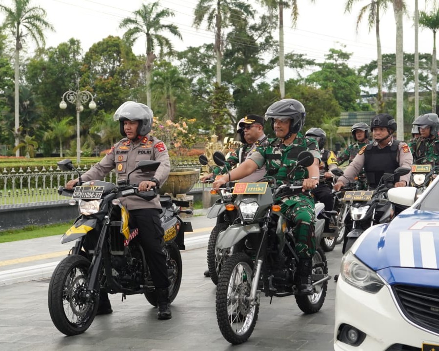 Gelar Apel dan Patroli Skala Besar Dalam Rangka Harkamtibmas di Kabupaten Siak
