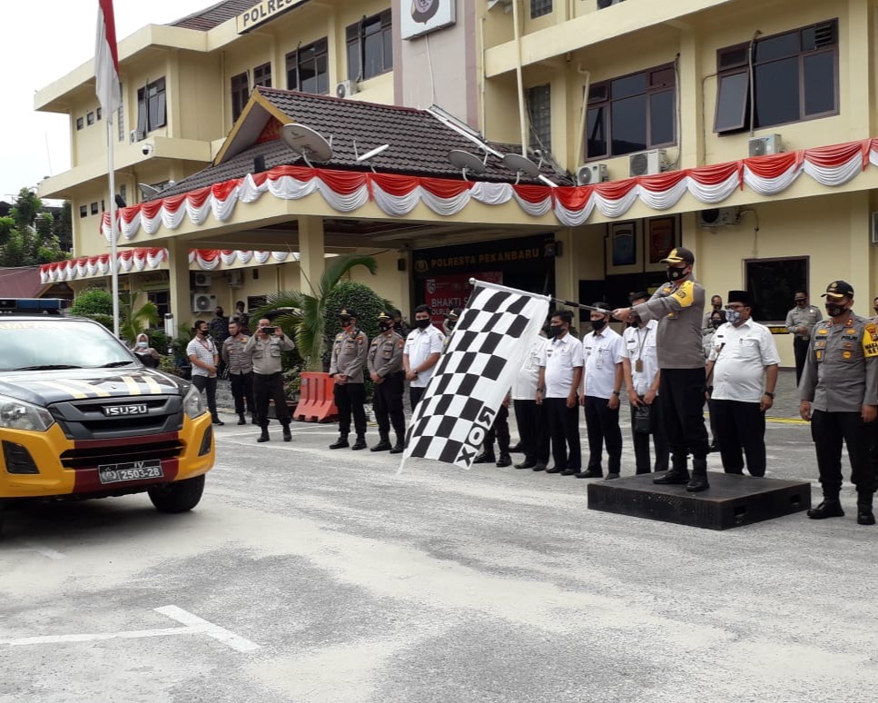 Peduli Covid-19, Polresta Pekanbaru Laksanakan Bhakti Sosial