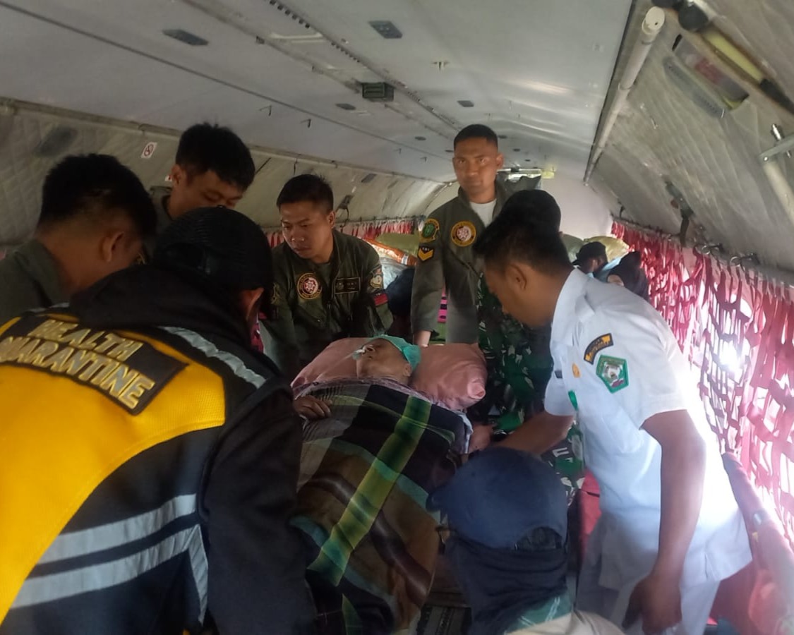 Untuk Bumi Rencong Pesawat TNI AU Intensifkan Dukungan Bansos dan Orang Sakit