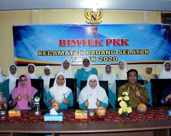 Ketua TP – PKK Padang Ingatkan Kader Agar Fokus Pada 10 Program Pokok