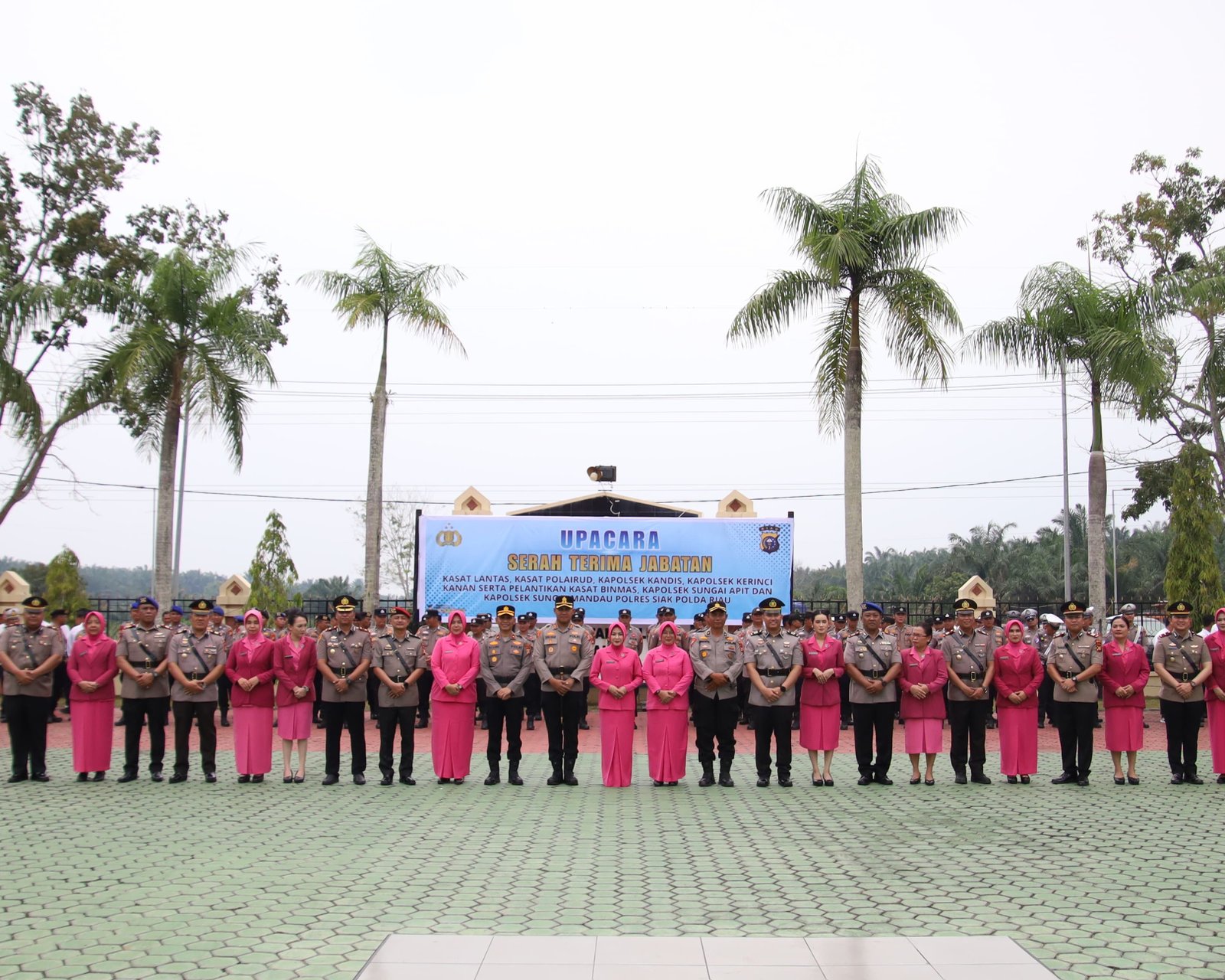 Mutasi di Lingkungan Polres Siak, Sejumlah Kasat dan Kapolsek Mengikuti Upacara Serah Terima Jabatan