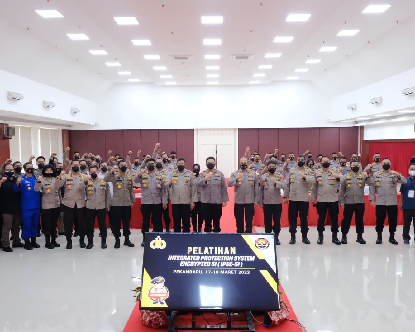 Kapolda Membuka Resmi Pelatihan Operator Kehumasan Jajaran Polda Riau dan Kepri