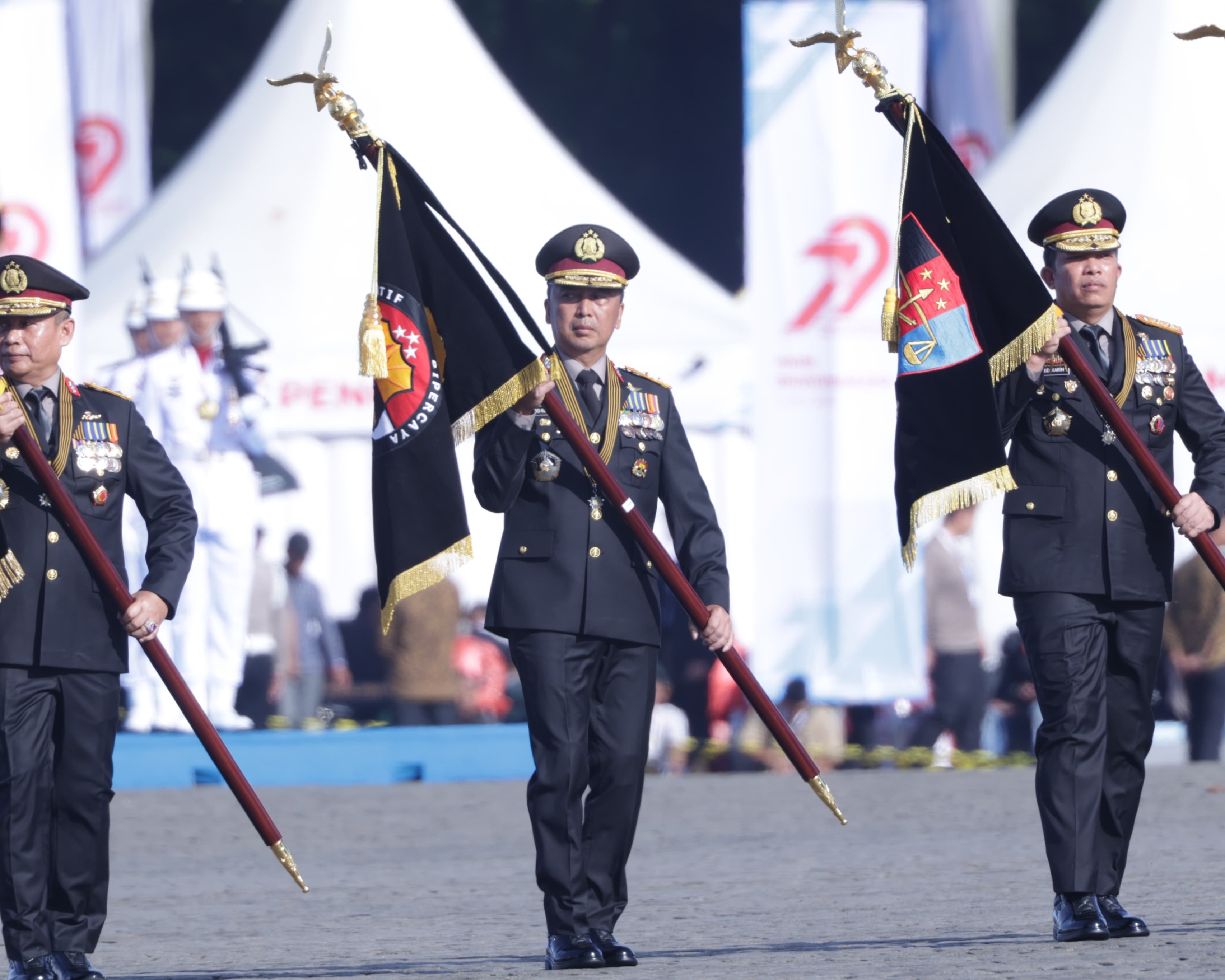 Presiden RI Hadiahi Penghargaan Nugraha Sakanti Kepada Divisi Humas Polri dan Enam Satker Lainnya