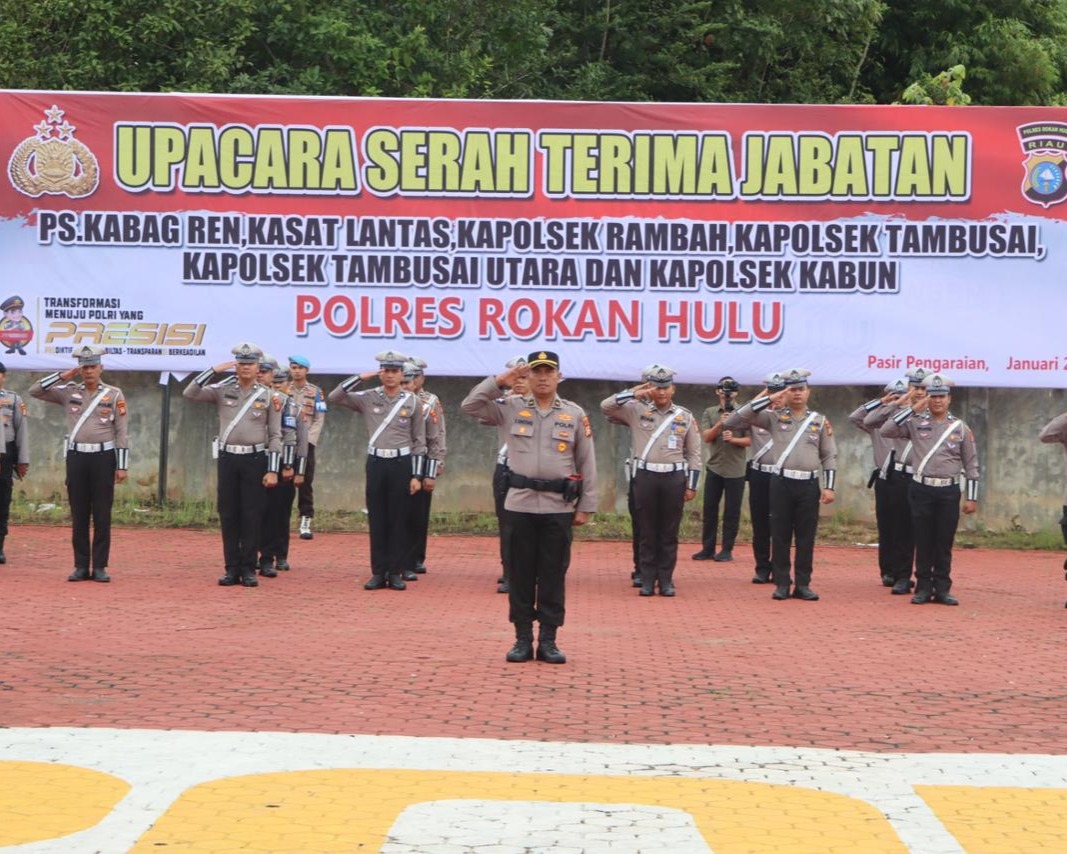 Upacara Serah Terima Jabatan Di Polres Rokan Hulu Berlangsung Khidmat