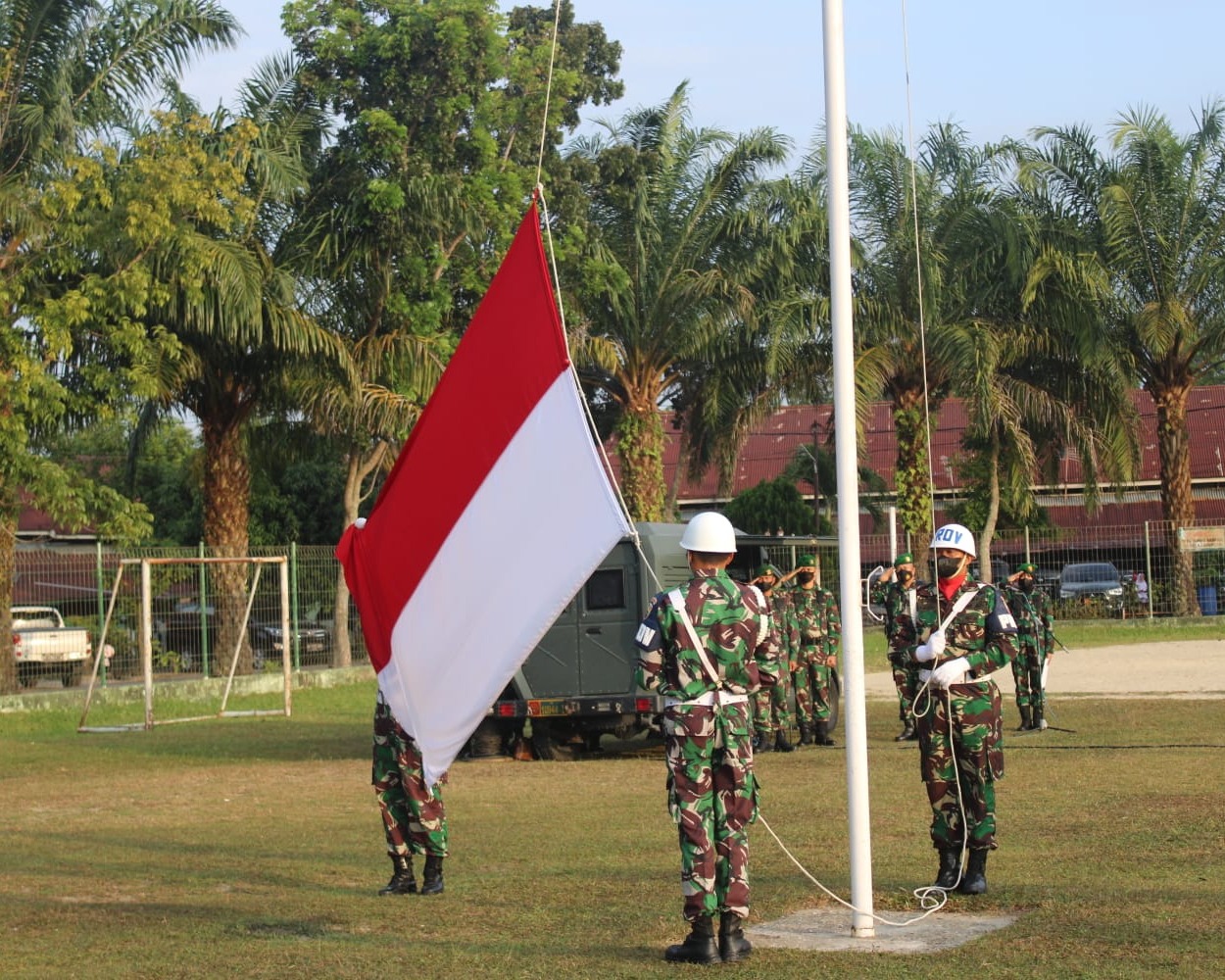 Kodim 0301/Pekanbaru Laksanakan Upacara Pengibaran Bendera 17 an