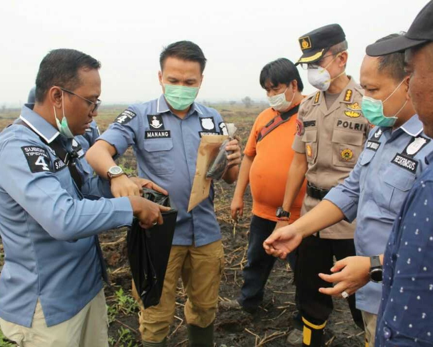 Polda Kalteng Ambil Sampel Lahan Terbakar yang Dikuasai PT  Palmindo Gemilang Kencana