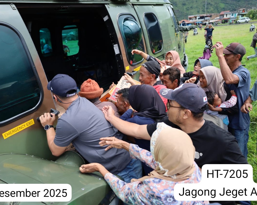 Mendengar Sayup-Sayup Suara Pesawat Dari Kejauhan, Menghapus Keputusasaan Warga Tertimpa Musibah