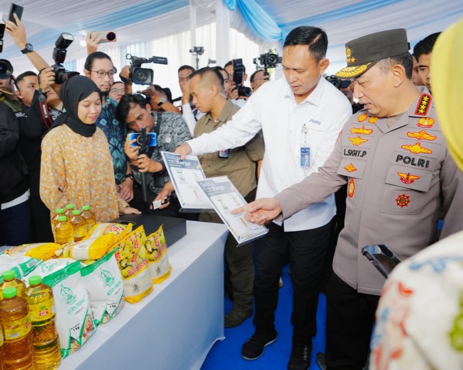 Polri Dan Bulog Kick-Off Gerakan Pangan Murah Serentak di Seluruh Indonesia